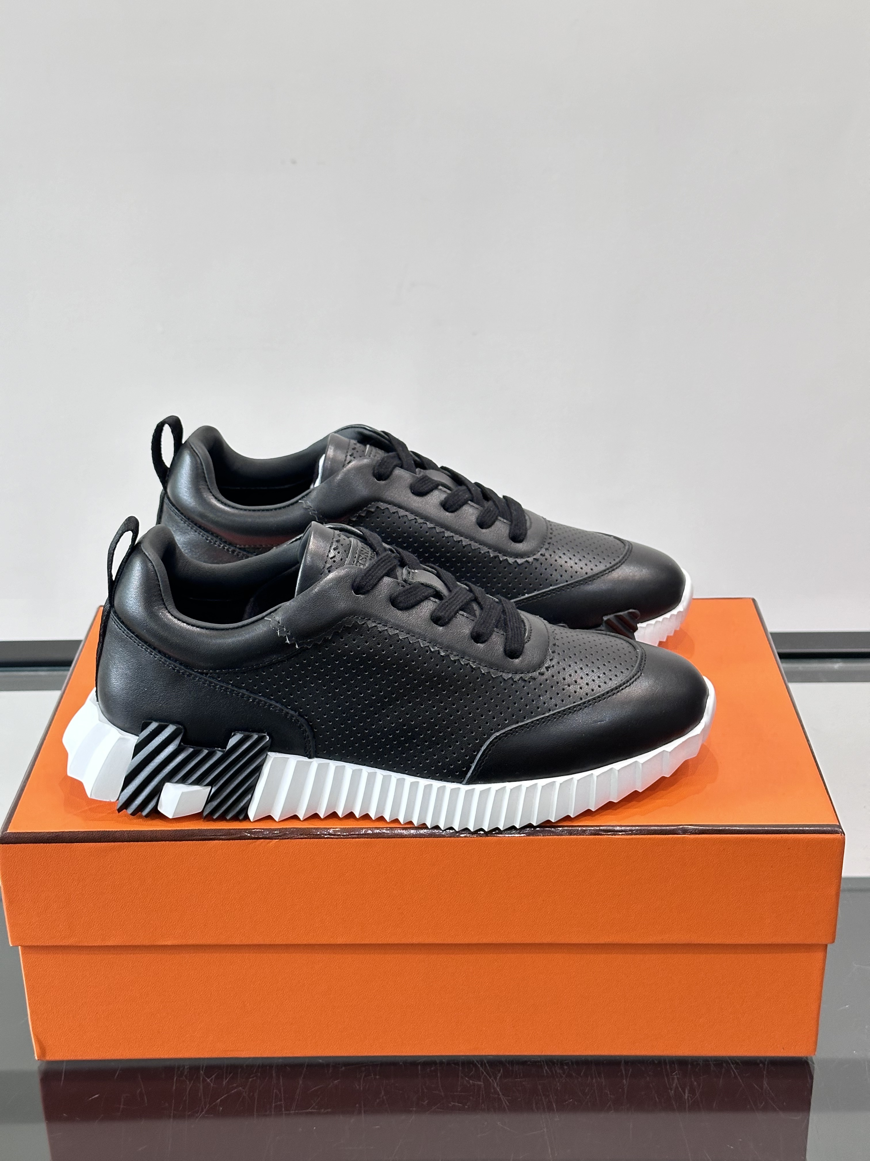 Hermes Bouncing Sneaker
