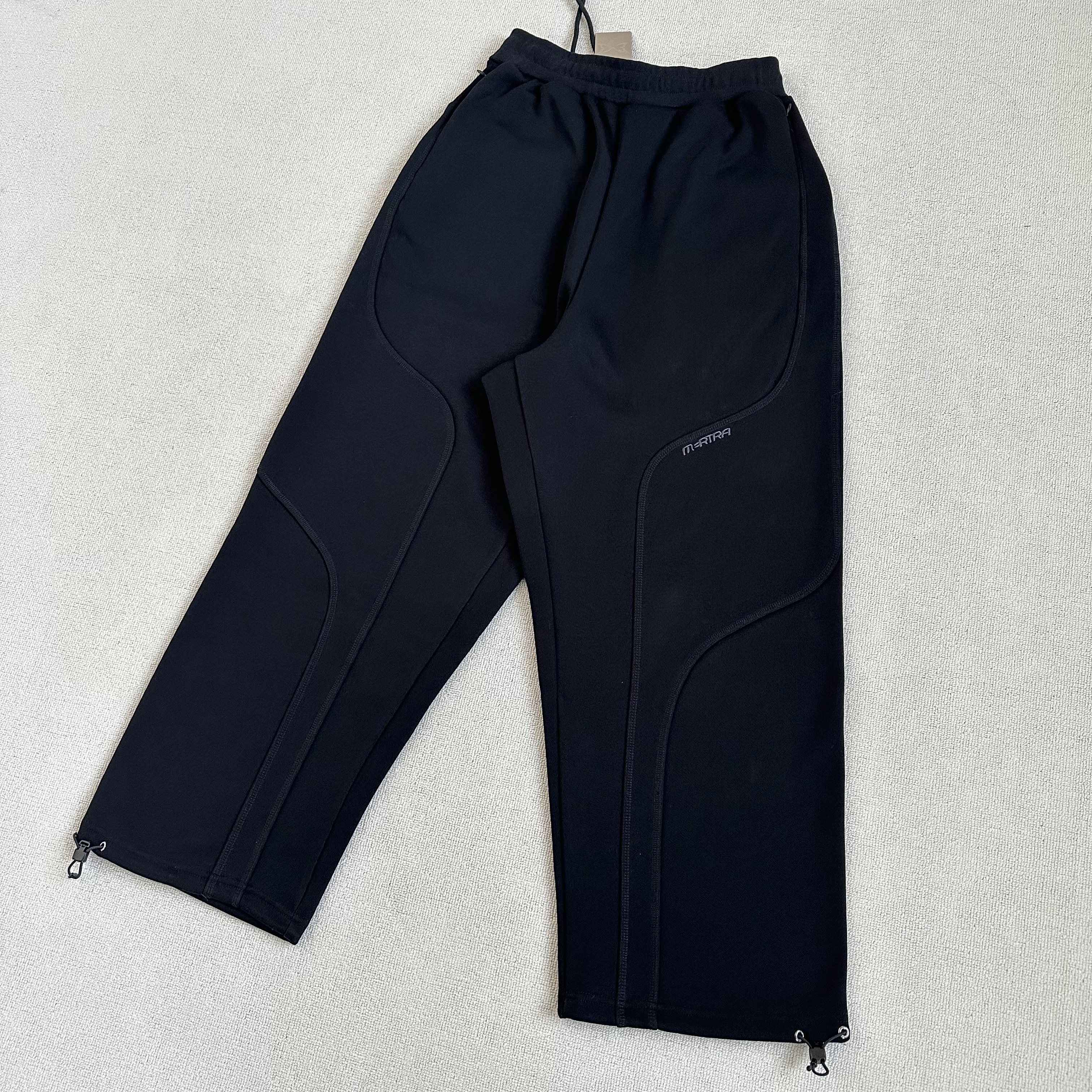 Mertra Glide Jogger Black