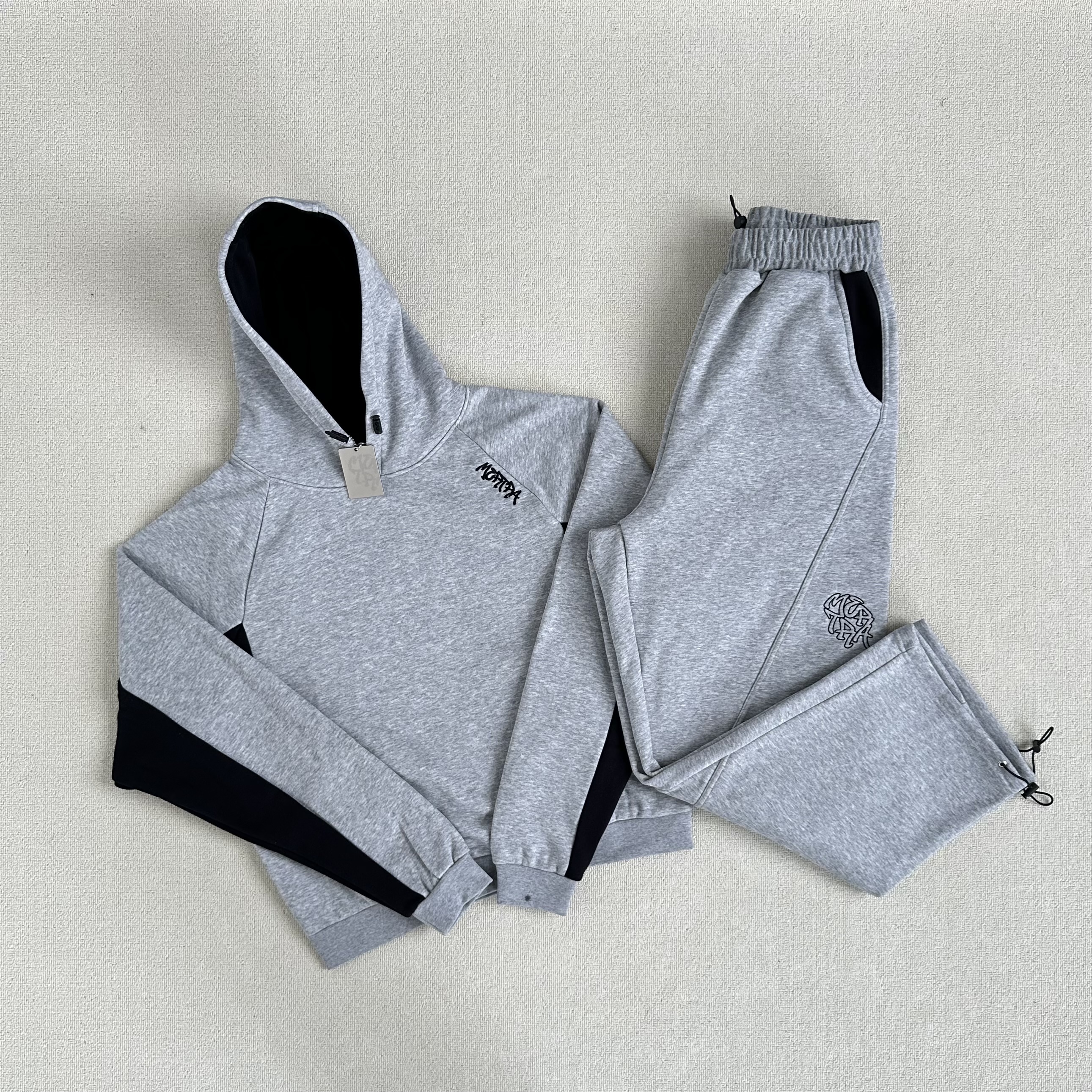 Mertra Tracksuit Grey/Black