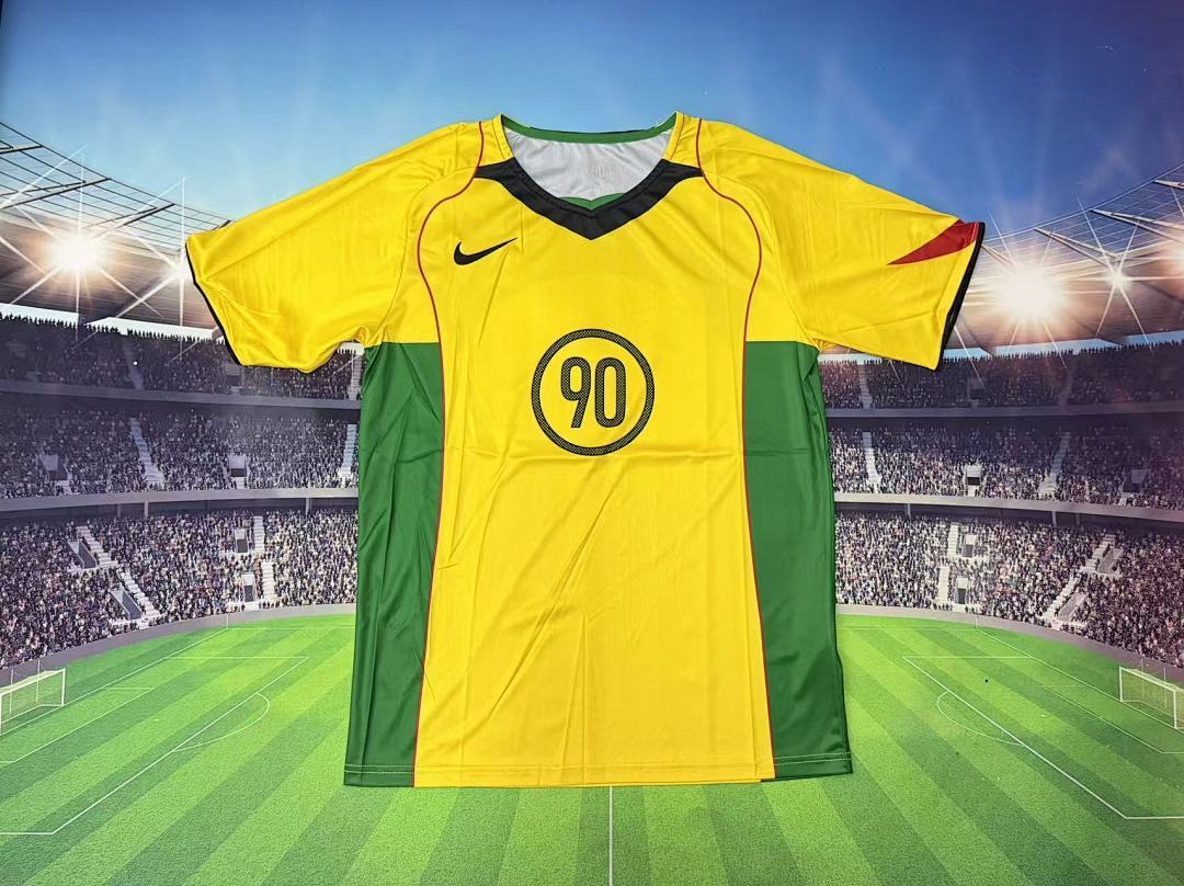 Nike 90s Training Yellow
